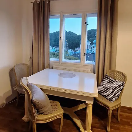 V Srdci Varu *