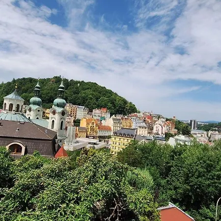 V Srdci Varu *